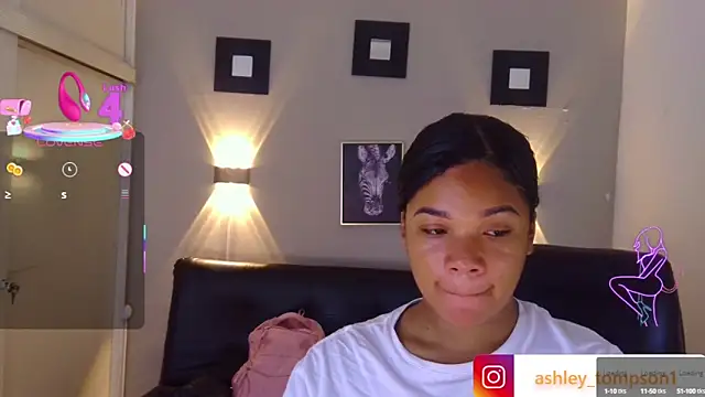 ashley Tompson1 online show from March 2025 12:12:01 PM