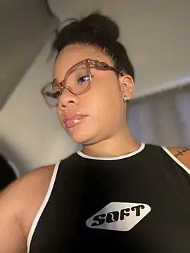 ashley Tompson1 online show from July 2026 11:39:02 AM