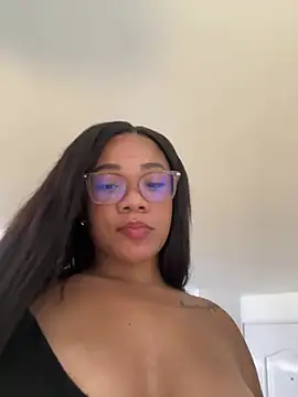 ashley Tompson1 online show from April 2026 04:00:01 PM