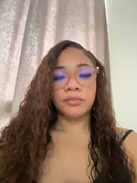 ashley Tompson1 online show from October 2025 12:40:02 PM