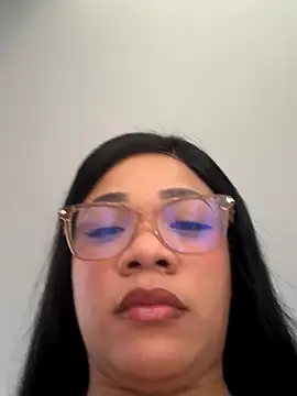 ashley Tompson1 online show from December 2025 01:32:02 PM