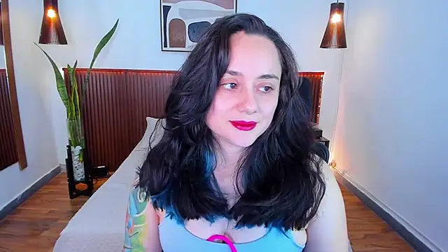 Snapshot of KatherineBond chatting on September 2025 07:35:02 PM KatherineBond online show from September 2025 07:35:02 PM
