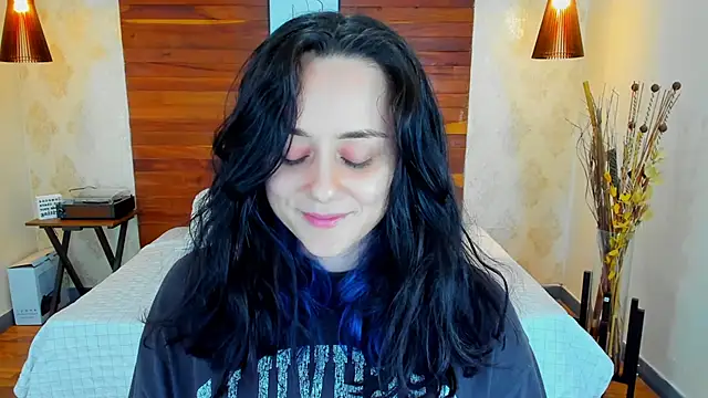Snapshot of KatherineBond chatting on February 2025 12:14:02 AM KatherineBond online show from February 2025 12:14:02 AM