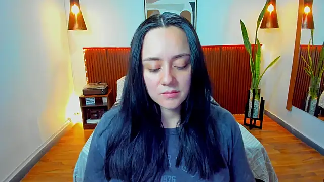 KatherineBond online show from November 2025 05:16:02 PM