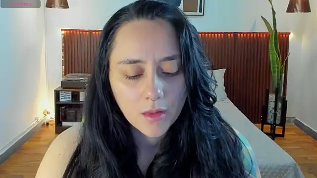 KatherineBond online show from October 2025 07:02:02 PM