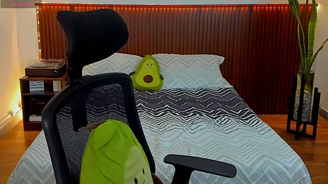 KatherineBond online show from November 2025 08:13:02 PM