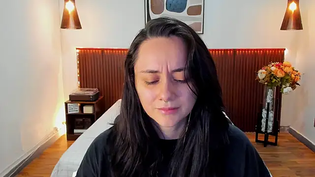 KatherineBond online show from July 2026 04:35:01 PM