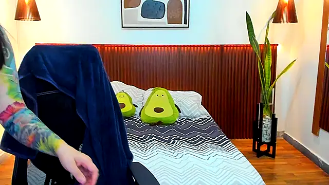 KatherineBond online show from December 2025 06:42:02 PM