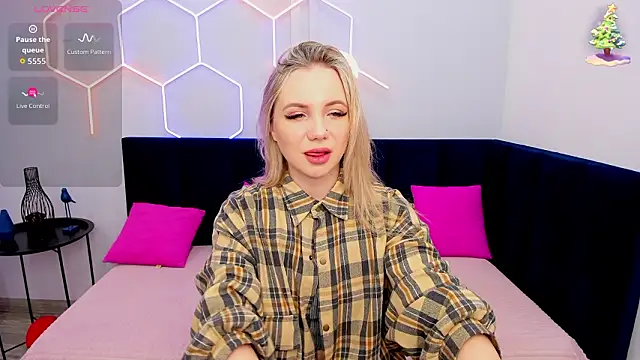 EvaMoran online show from February 2026 01:39:01 AM