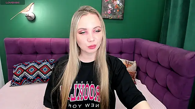 EvaMoran online show from May 2026 01:53:01 AM