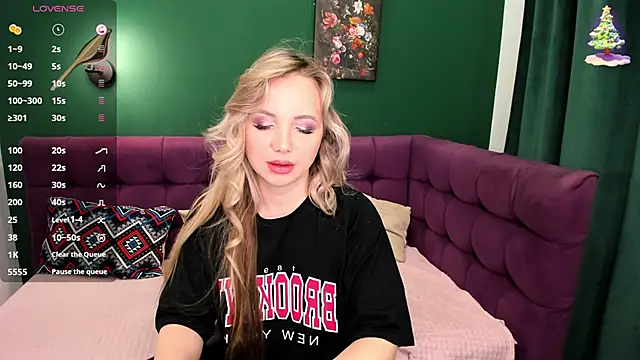EvaMoran online show from May 2026 01:42:01 AM