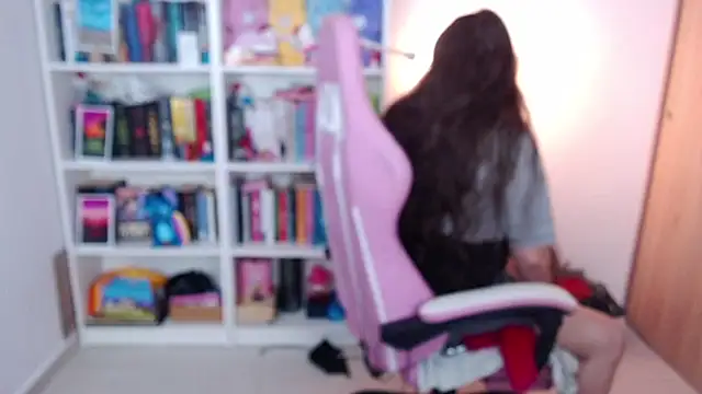 Gabiwaifu online show from May 2026 09:27:01 PM