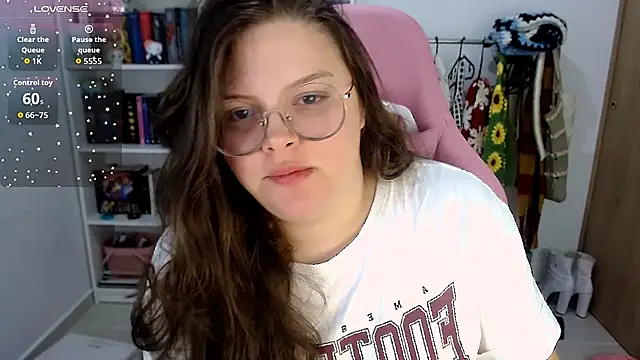 Gabiwaifu online show from October 2025 12:18:02 PM