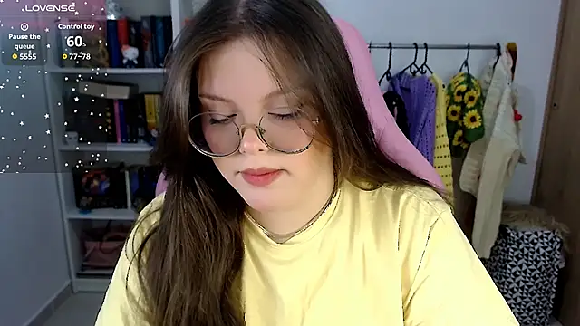 Gabiwaifu online show from November 2025 02:17:01 AM