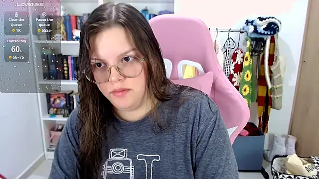 Gabiwaifu online show from October 2025 11:45:02 AM