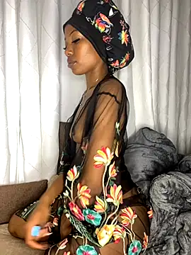 kelsie421 online show from October 2025 09:28:02 PM