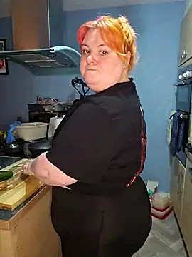 Snapshot of bbw_olive_peach chatting on February 2025 04:35:01 PM bbw olive peach online show from February 2025 04:35:01 PM