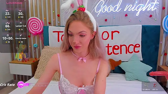 Emilly Hart online show from October 2025 02:45:01 AM