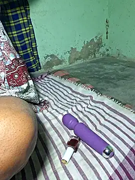 Priya Bong online show from March 2026 03:42:02 PM