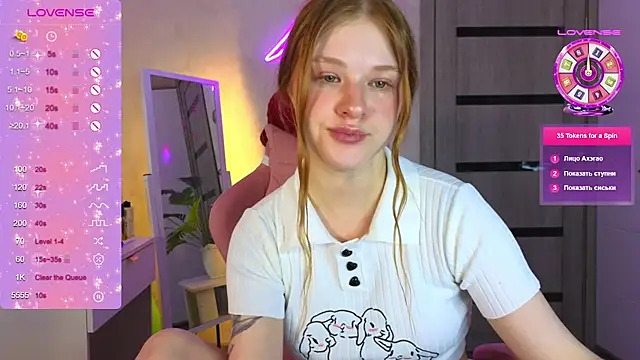 TrissMerigold9 online show from February 2026 11:47:01 PM