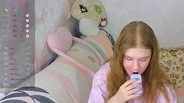 TrissMerigold9 online show from December 2025 08:41:02 AM