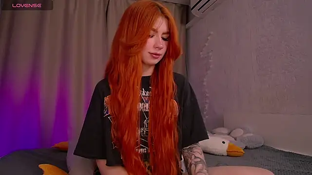 Snapshot of Evaa_Moonn_ chatting on March 2025 11:25:01 PM Evaa Moonn  online show from March 2025 11:25:01 PM