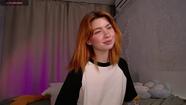 Snapshot of Evaa_Moonn_ chatting on September 2025 11:10:02 AM Evaa Moonn  online show from September 2025 11:10:02 AM