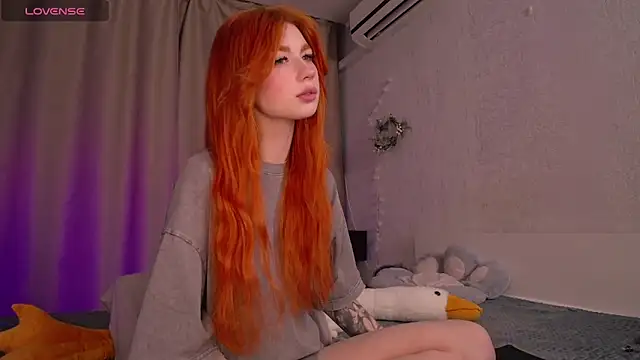 Snapshot of Evaa_Moonn_ chatting on January 2025 08:18:02 AM Evaa Moonn  online show from January 2025 08:18:02 AM