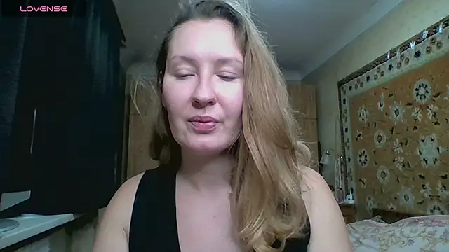 AnnaXLovers online show from October 2025 01:53:04 PM