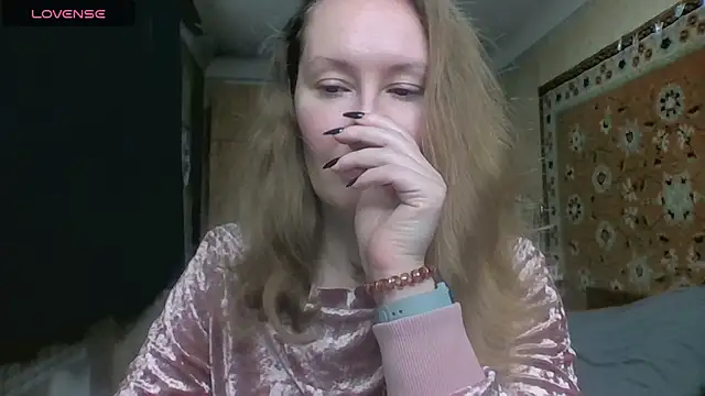 AnnaXLovers online show from December 2025 10:32:02 AM