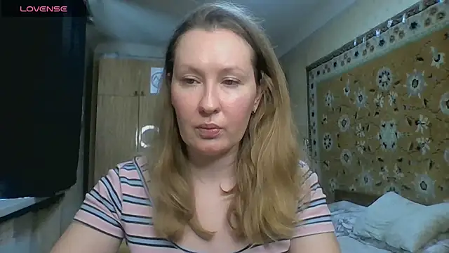 AnnaXLovers online show from April 2026 10:21:01 AM