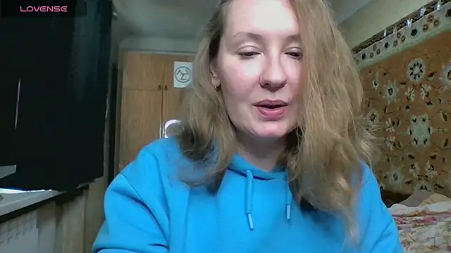 AnnaXLovers online show from October 2025 12:17:02 PM