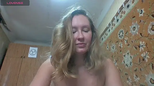 AnnaXLovers online show from September 2025 08:41:01 AM