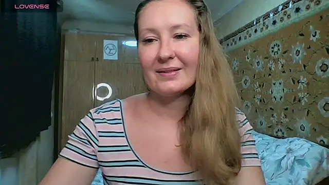 AnnaXLovers online show from July 2026 10:44:01 AM