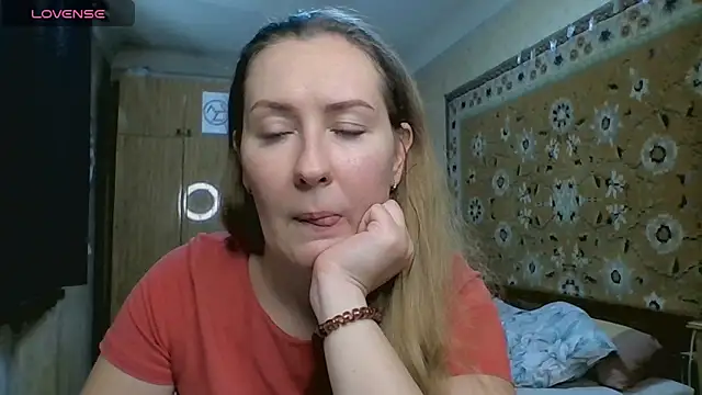 AnnaXLovers online show from June 2026 08:33:02 AM