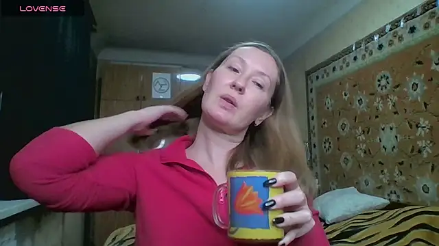 AnnaXLovers online show from December 2025 12:04:02 PM