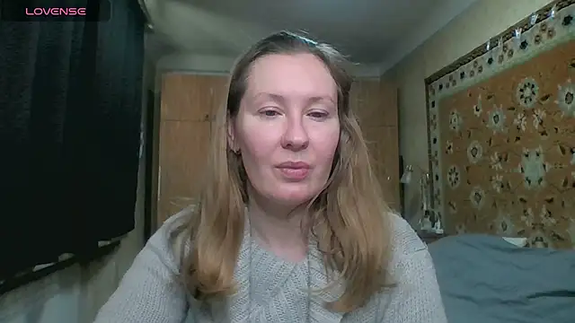 AnnaXLovers online show from December 2025 11:47:01 AM