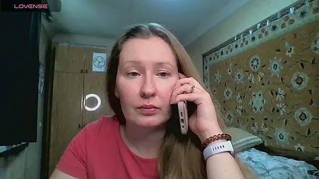 AnnaXLovers online show from May 2026 01:28:01 PM