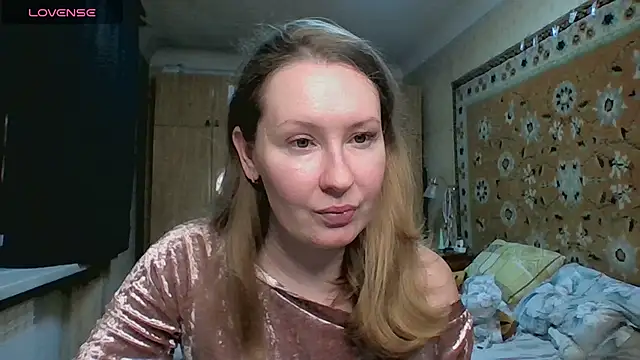 AnnaXLovers online show from February 2026 12:27:01 PM