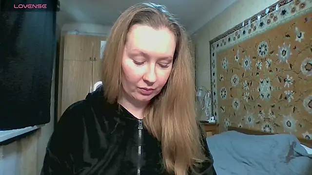 AnnaXLovers online show from April 2026 12:31:02 PM