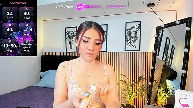 LILA ELLIOT online show from September 2025 08:09:01 PM