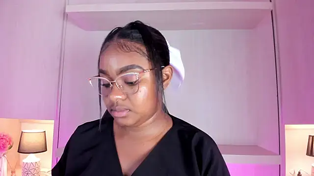 tamaraa smiith online show from November 2025 08:20:01 PM