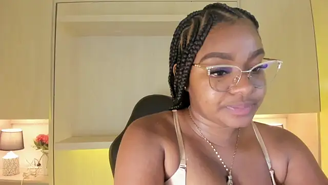 tamaraa smiith online show from December 2025 07:40:02 PM