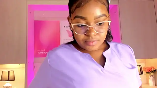 tamaraa smiith online show from December 2025 07:34:02 PM