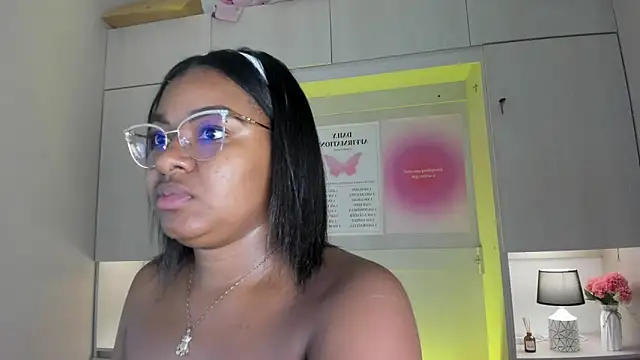 tamaraa smiith online show from February 2026 07:32:01 PM