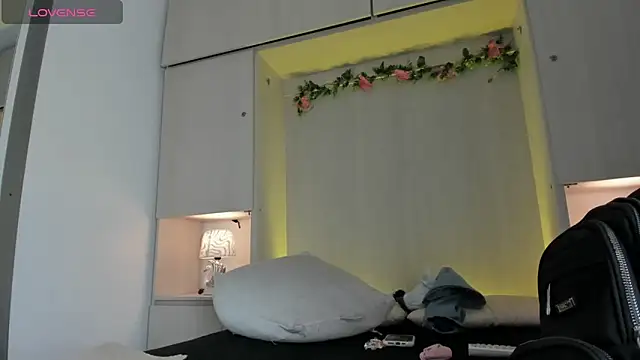 tamaraa smiith online show from April 2026 07:40:02 PM