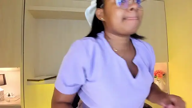 tamaraa smiith online show from November 2025 08:09:01 PM