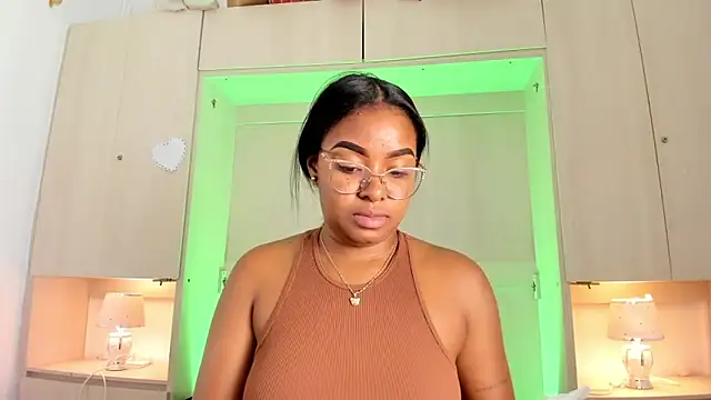 tamaraa smiith online show from May 2026 07:41:01 PM