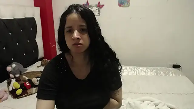 Katty Bones online show from September 2025 02:01:01 PM
