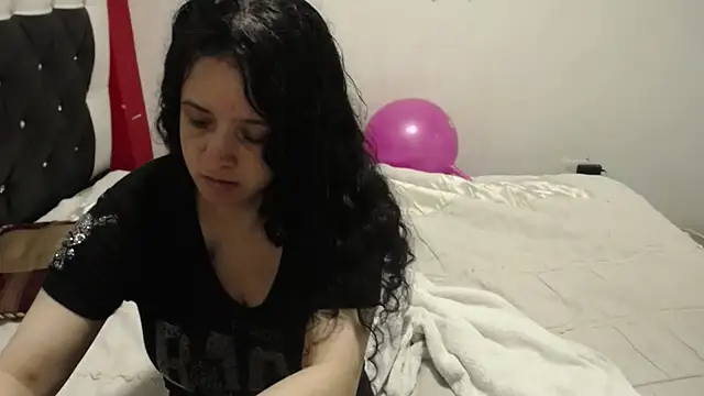 Katty Bones online show from October 2025 04:22:02 AM